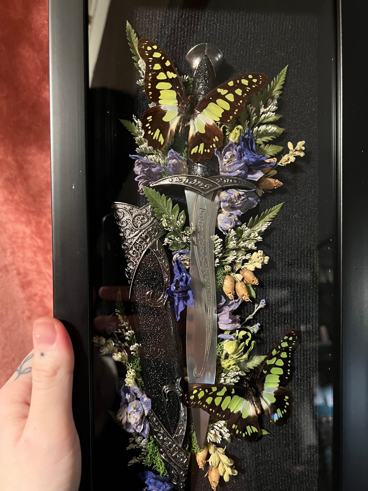 Fantasy Dagger Frame Blue/Green