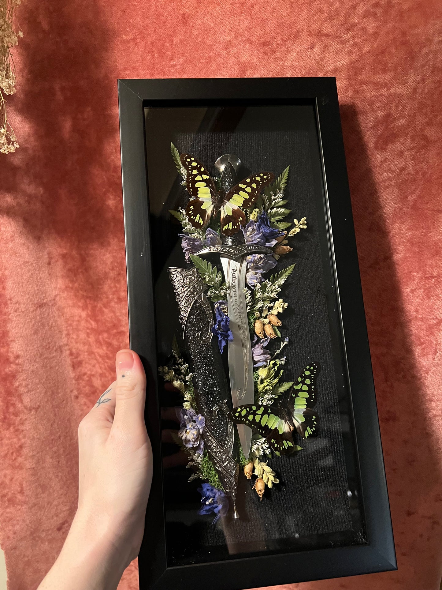 Fantasy Dagger Frame Blue/Green