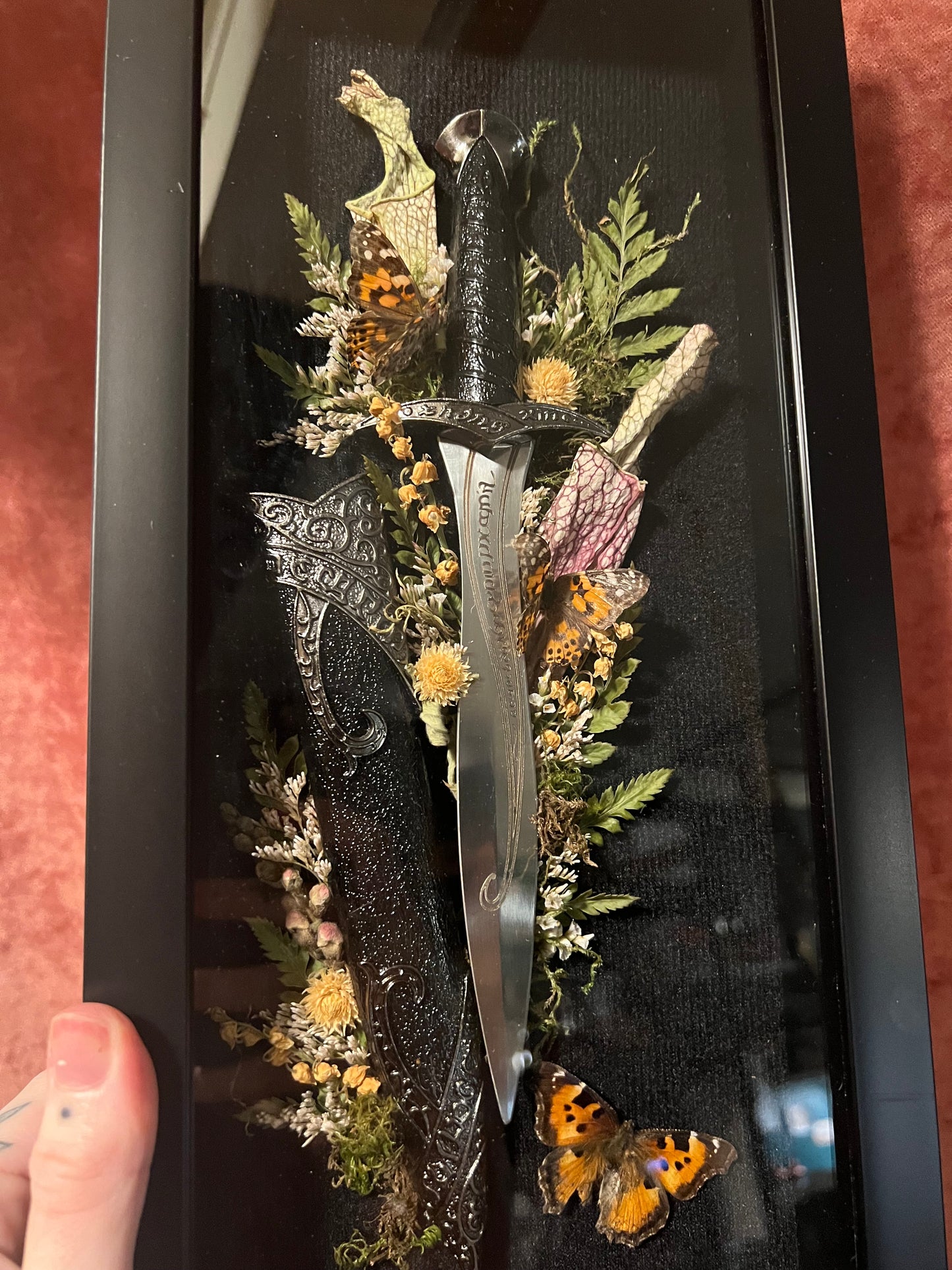 Fantasy Dagger Frame Orange/Green